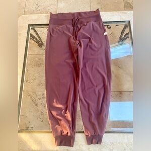 Vuori daily legging  pants size L